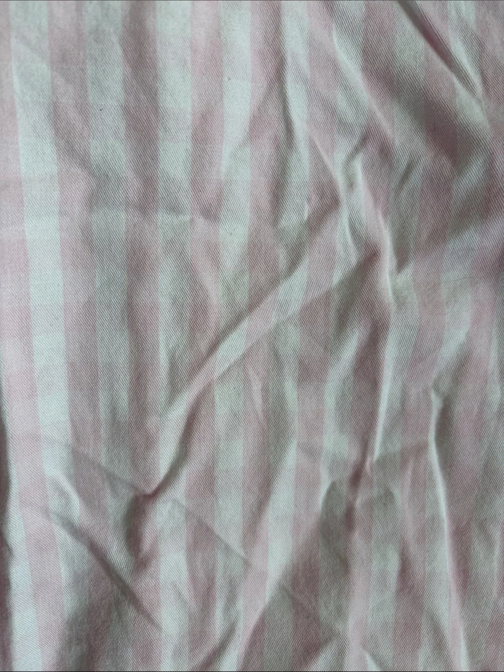 Petite Plume Twill Pajama Set in Pink Gingham, size 6. Excellent condition